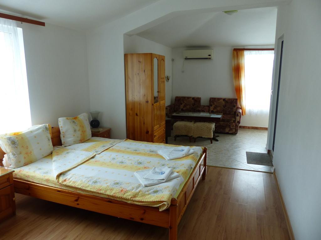 Sunhouse Rooms Tsarévo Extérieur photo